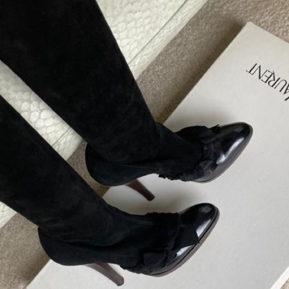 SAINT LAURENT Knee-High Chic Boots - Picture 4 of 6